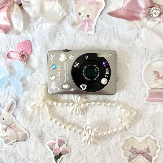 Canon IXUS 75 ~ 𝒮𝑒𝑒𝓃 𝑜𝓃 𝐵𝑒𝓁𝓁𝒶 𝐻𝒶𝒹𝒾𝒹 🎀